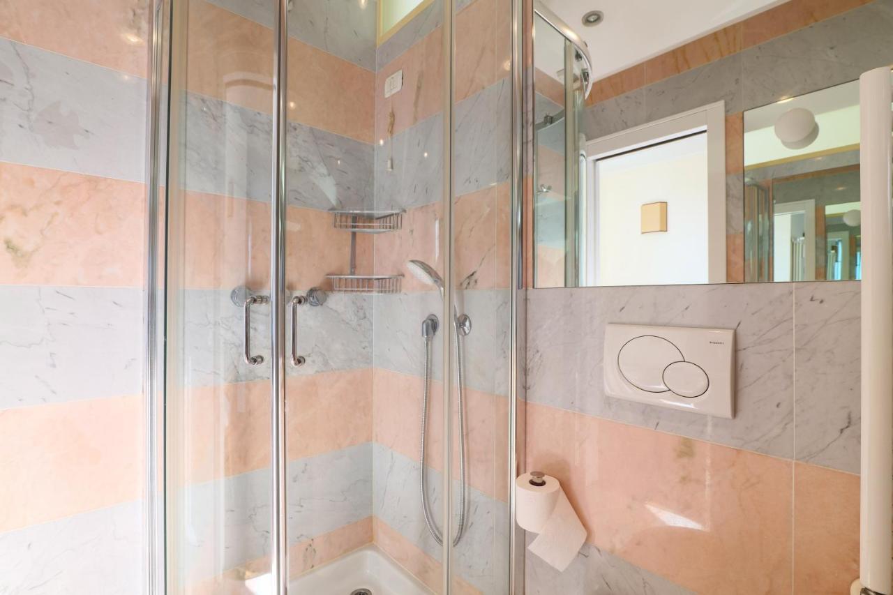 Apartamento Lux Penthouse Palestro Milán Exterior foto